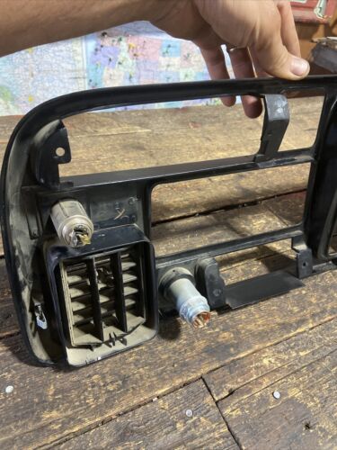 1994 1995 1996 1997 DODGE RAM 1500 2500 3500 RADIO GAUGE SURROUND DASH BEZEL