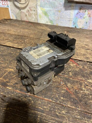 2003 DODGE RAM 3500 DUALLY CUMMINS ABS MODULE + PUMP 52010151AC