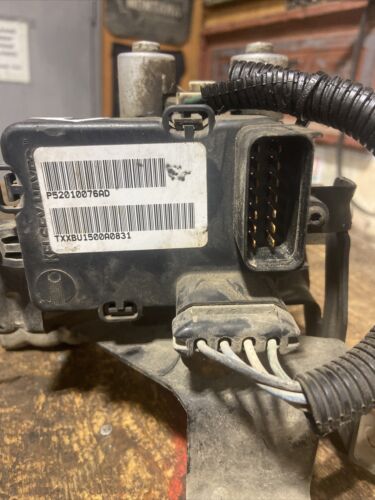 1999 2000 2001 DODGE RAM 2500 CUMMINS ABS BRAKE MODULE 52010076ad