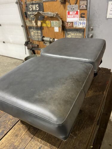 1992 1993 DODGE RAM 250 350 EXTENDED CAB GREY REAR SEATS &amp; REAR SEAT BELT SET