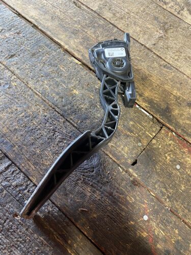 2006-2009 DODGE RAM 2500 3500 5.9 6.7 CUMMINS ACCELERATOR GAS PEDAL 53034003AB