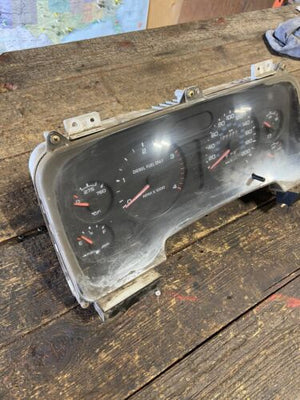 1994-1997 DODGE RAM 2500 3500 CUMMINS INSTRUMENT GAUGE CLUSTER 250KM PN 56006845