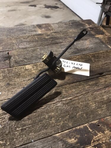 flooring the gas pedal 91-'93 Dodge Ram 1st Gen Cummins Throttle Gas Pedal