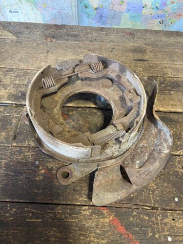 2003-2009 DODGE RAM 2500 SRW REAR EBRAKE HOLDER CALIPER BRACKET PASSENGER SIDE