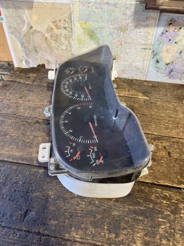 2000 DODGE RAM 1500 2500 GAS INSTRUMENT GAUGE CLUSTER 350-400KMS 56045683AB