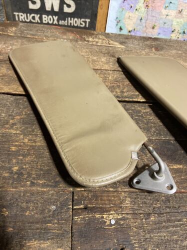 SET OF TAN SUN VISORS 1989-1993 FIRST GEN CUMMINS DODGE RAM 150 250 350 TRUCKS