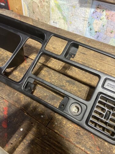 1994 1995 1996 1997 DODGE RAM 1500 2500 3500 RADIO GAUGE SURROUND DASH BEZEL