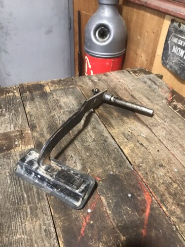 1989-1993 DODGE RAM 150 250 350 1ST GEN BRAKE PEDAL FOR AUTOMATIC TRUCKS PN 2802