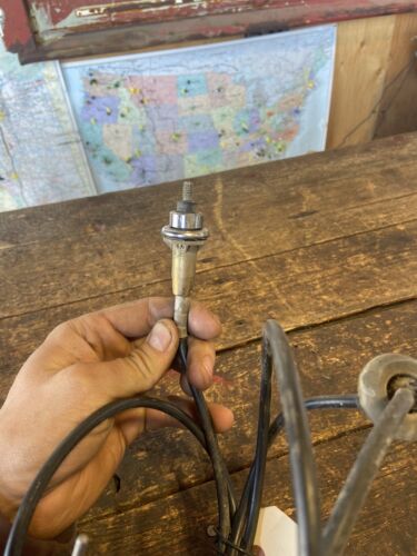 1989 - 1993 DODGE RAM 1ST GEN 150 250 350 ANTENNA RADIO CABLE &amp; BASE