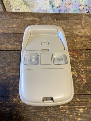 1999 2000 2001 2002 DODGE RAM 2500 3500 OVERHEAD CONSOLE SUNGLASSES HOLDER LIGHT