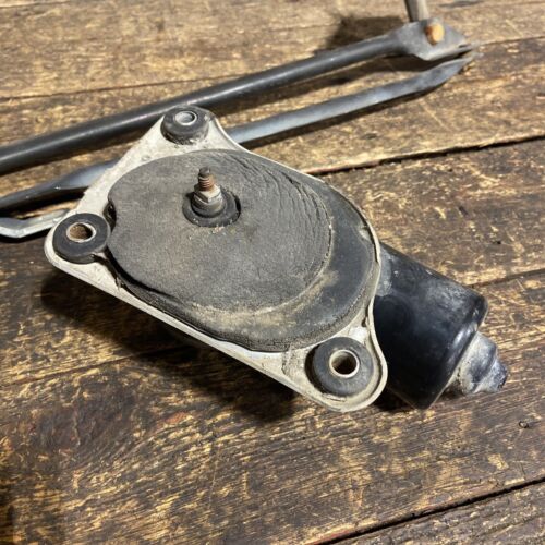 1989-1993 DODGE RAM CUMMINS 150 250 350 WIPER LINKAGE AND WIPER MOTOR