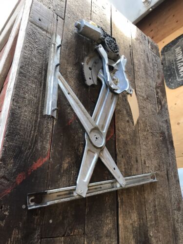 2003-2009 DODGE RAM 1500 2500 3500 PASSENGER REAR WINDOW MOTOR ASSEMBLY &amp; GUTS