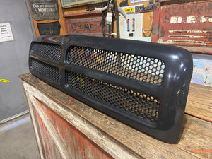 NEW 1994 - 2002 2ND GEN DODGE RAM PAINTABLE GRILLE