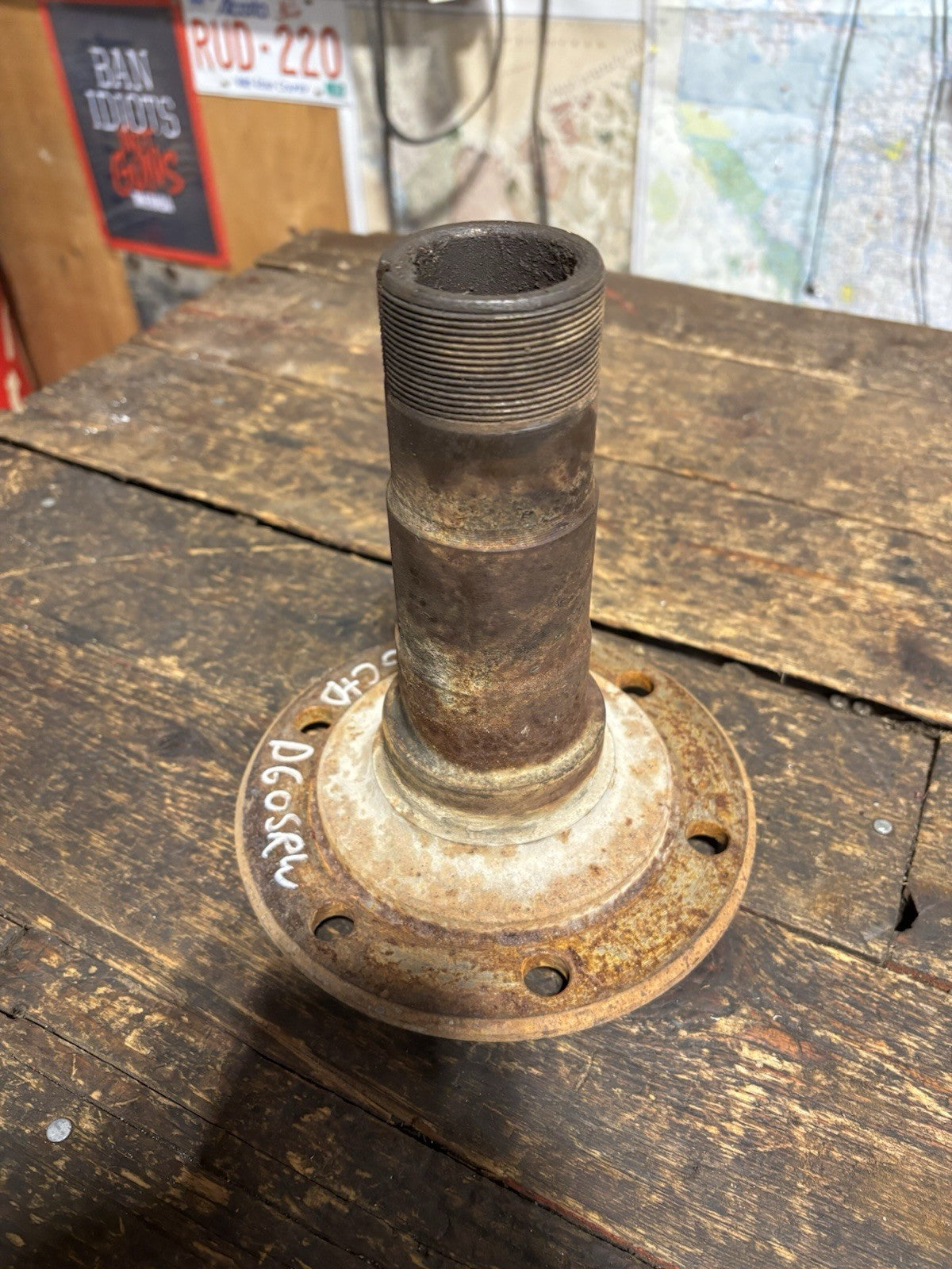 OEM 1989 - 1993 1ST GEN DODGE RAM 4X4 W250 W350 CUMMINS SPINDLE FOR DANA 60