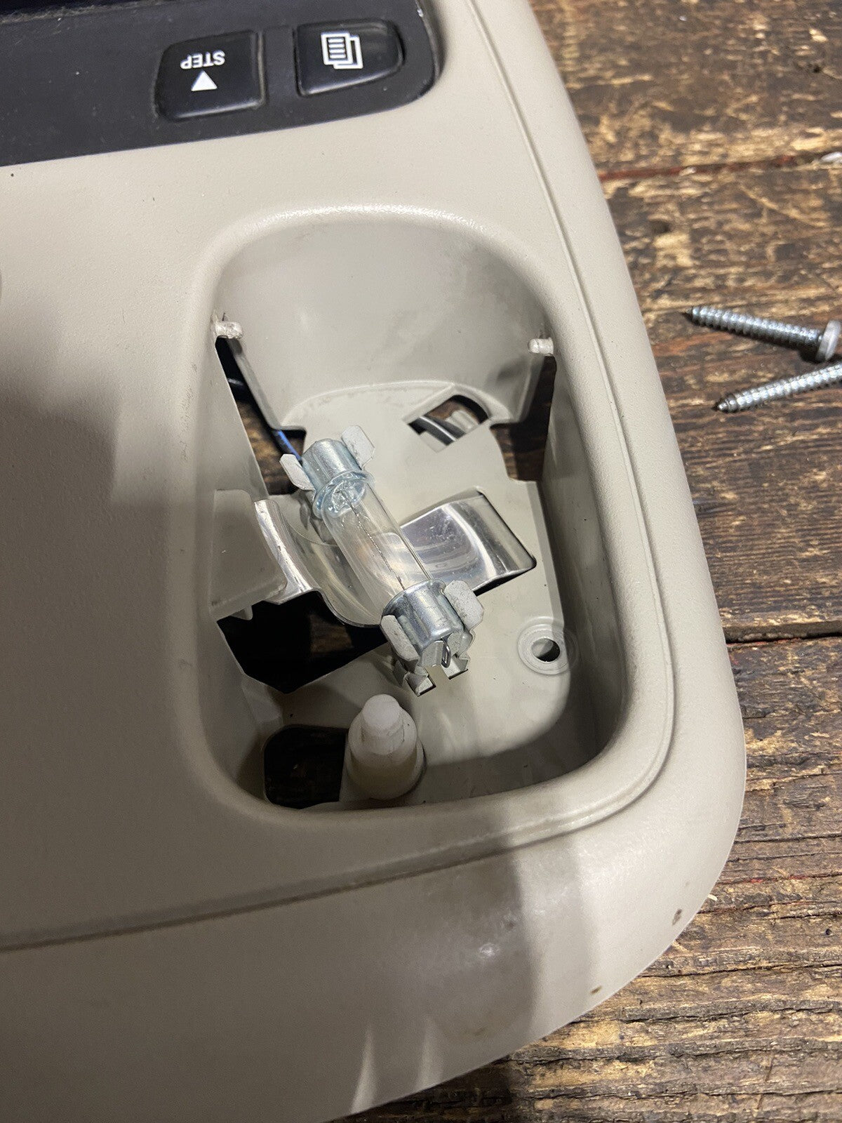 2007 2008 2009 DODGE RAM 2500 3500 OVERHEAD CONSOLE TEMP DISPLAY 56046037AB