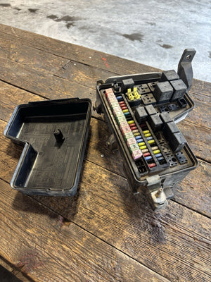 2003 DODGE RAM CUMMINS MANUAL TRANS TIPM INTEGRATED POWER FUSE BOX P56045765AH