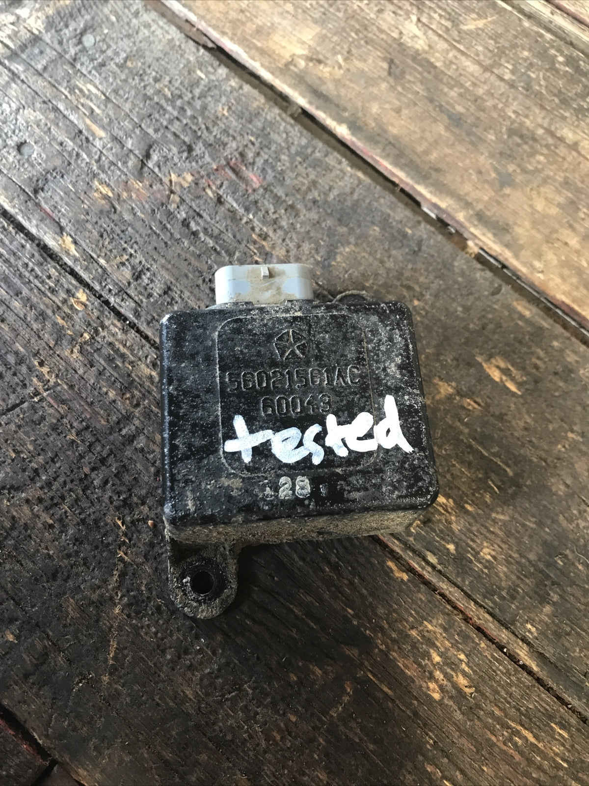 1999-2002 DODGE RAM 1500 2500 3500 DAYTIME RUNNING MODULE 56021561AC WORKS GOOD