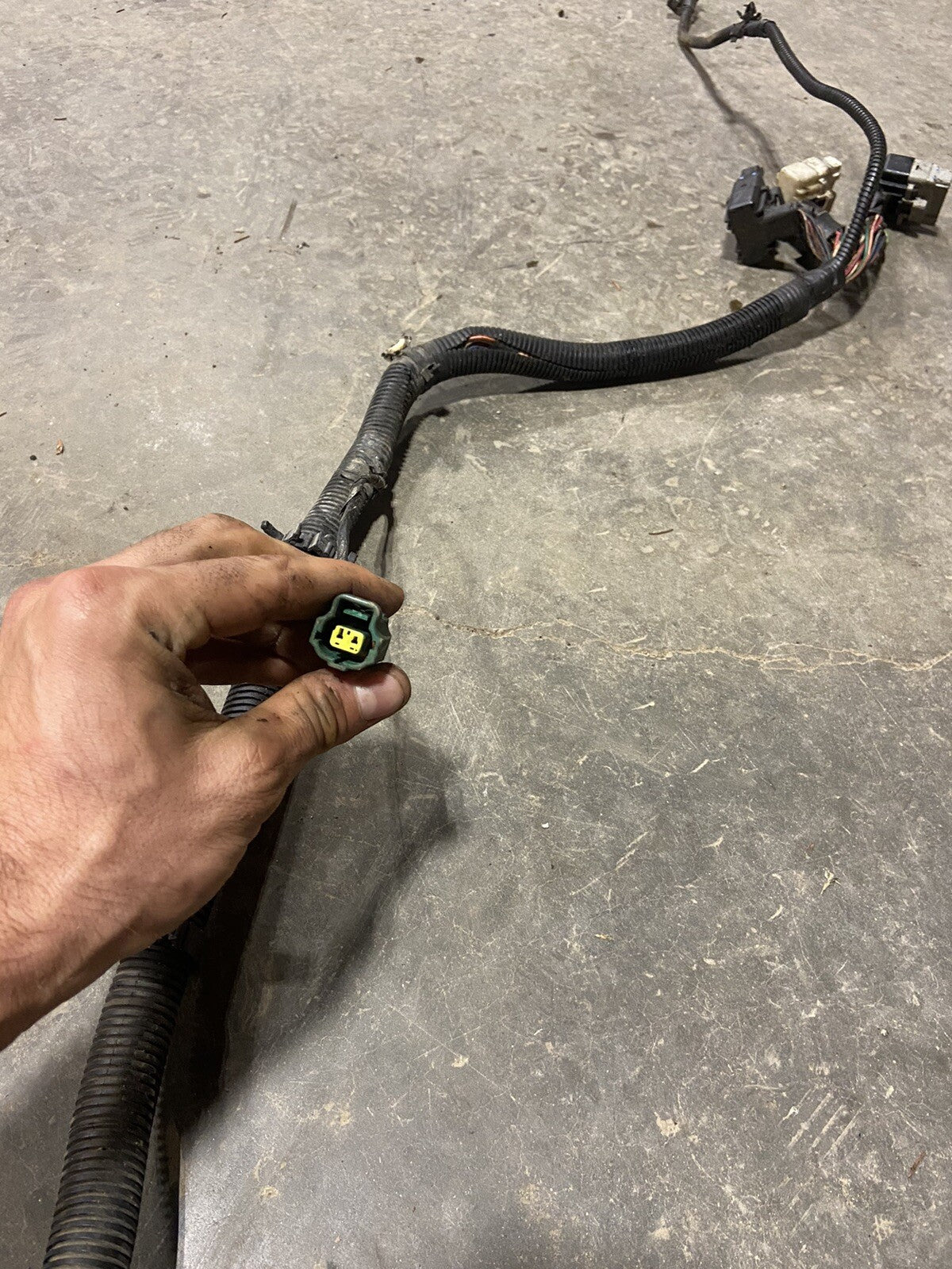 2001 DODGE RAM 24V CUMMINS AUTOMATIC COMPLETE ENGINE PCM / TRANS HARNESS 3947201