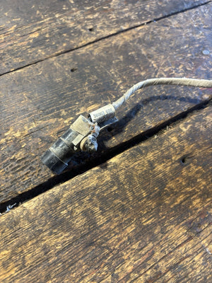 1989 - 1993 1ST GEN DODGE RAM LICENSE PLATE LIGHT HARNESS 56003690