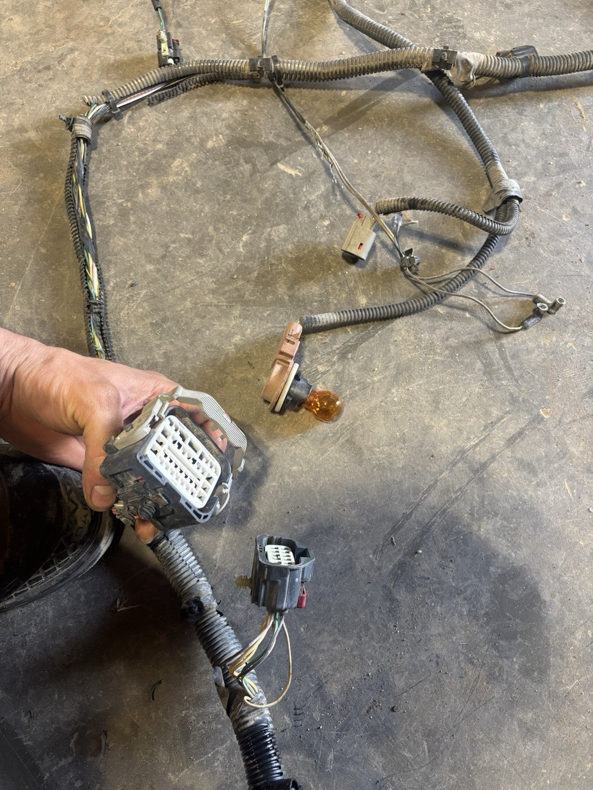 2008 DODGE RAM 2500 3500 6.7L CUMMINS 6spd G56 ENGINE BAY HARNESS 68035301ae