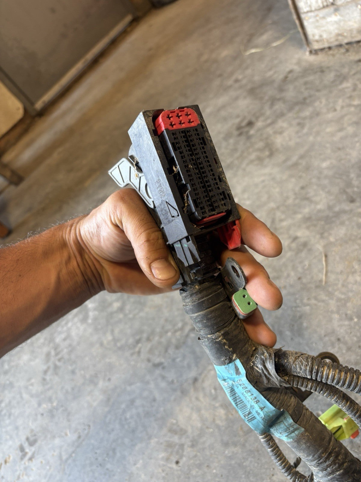 2011 DODGE RAM 6.7L CUMMINS ENGINE WIRING HARNESS 5266138