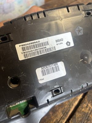 2015 RAM 2500 3500 CUMMINS SPEEDOMETER GAUGE INSTRUMENT CLUSTER KMS 68242868AD