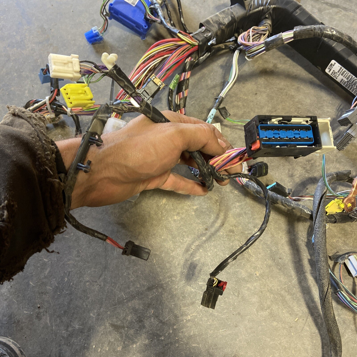 2005 DODGE RAM 2500 3500 CUMMINS AUTOMATIC HEATED SEATS DASH HARNESS 56051215AB 