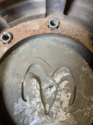 2003 - 2012 DODGE RAM 3500 DUALLY FRONT HUB CENTER CAP 52106876