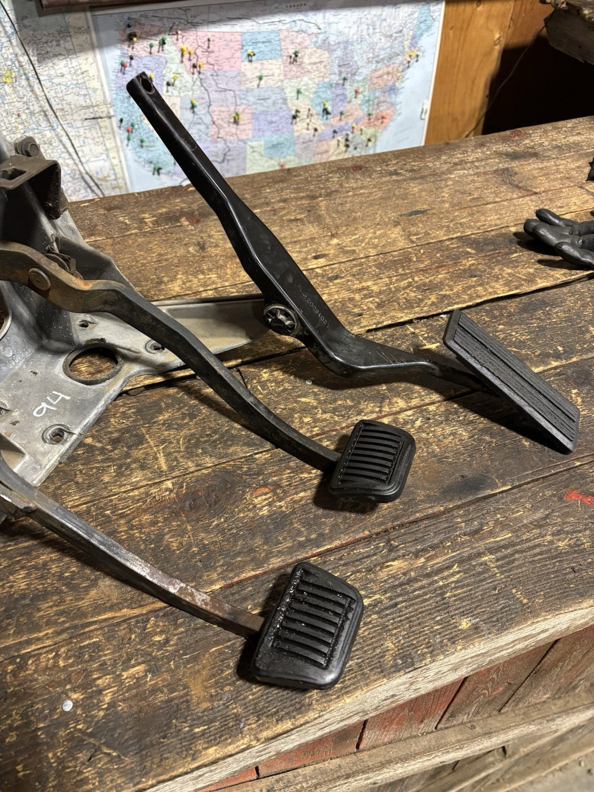 1994 - 1997 DODGE RAM CLUTCH BRAKE THROTTLE PEDAL ASSEMBLY 52007542, 52078206