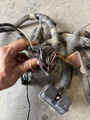 2006 DODGE RAM 2500 3500 5.9L CUMMINS AUTOMATIC ENGINE HARNESS 3977191, 3977190