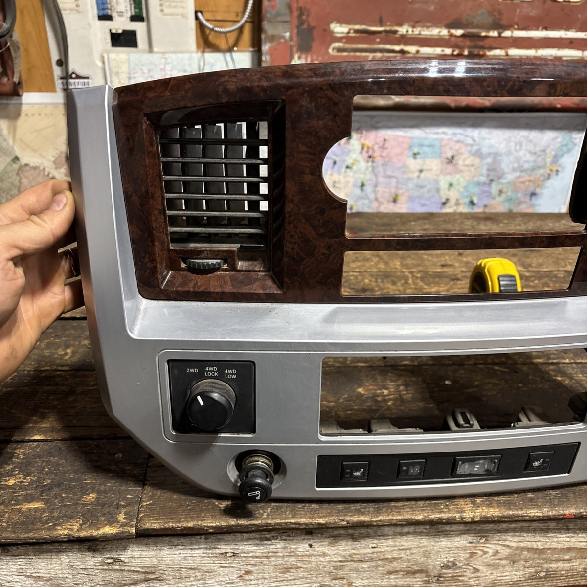 Oem Nice! 2006 - 2009 DODGE RAM WOODGRAIN CENTER DASH BEZEL SURROUND LARAMIE