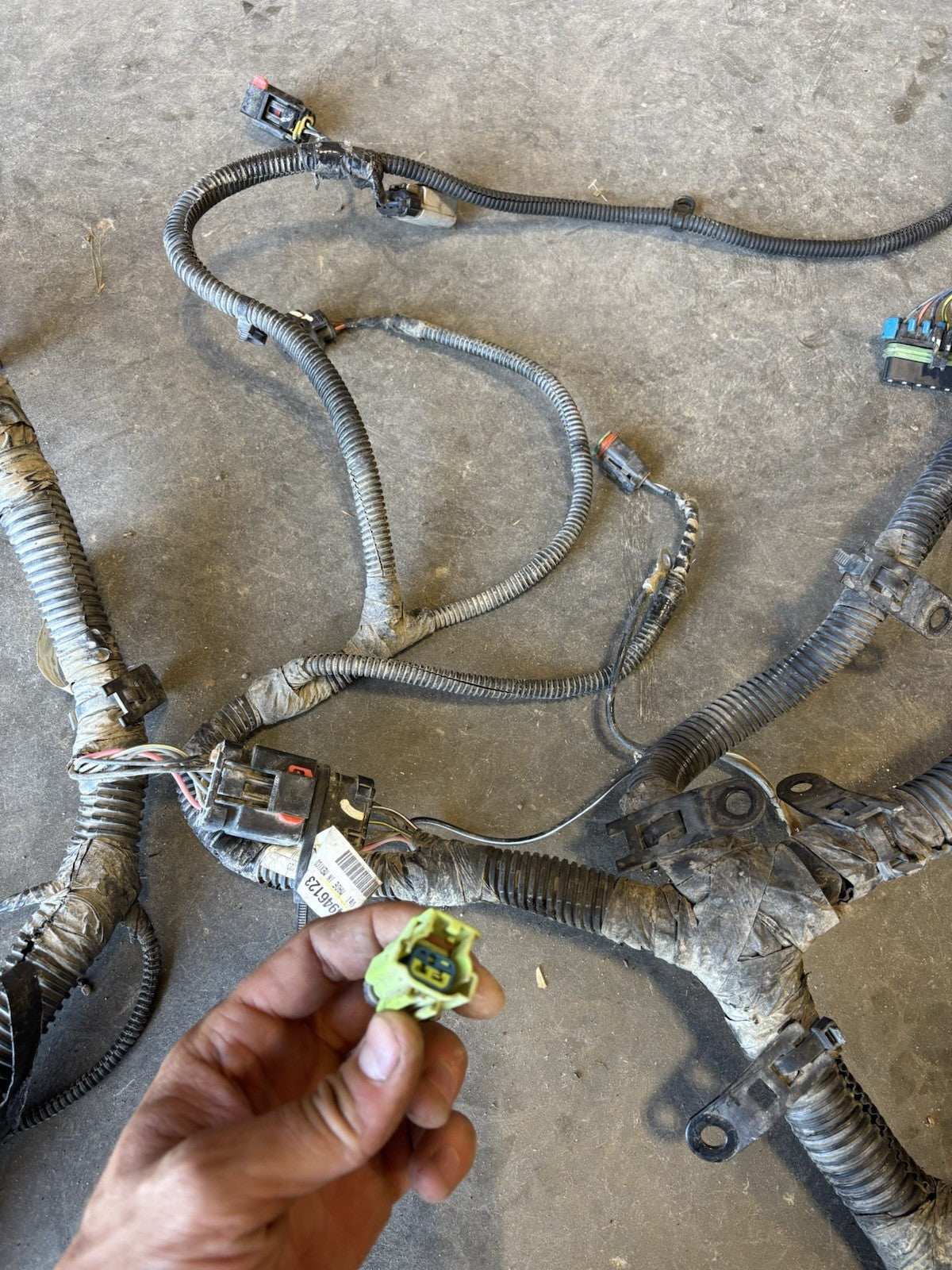 2007 .5 DODGE RAM 6.7L AUTOMATIC COMPLETE ENGINE HARNESS PN 4946123 4946123