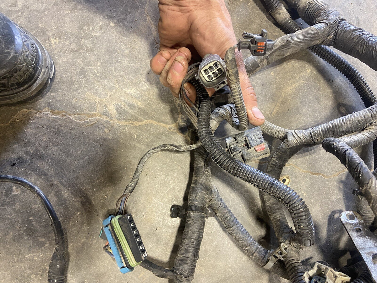 2012 RAM 6.7L CUMMINS COMPLETE MANUAL TRANS ENGINE HARNESS 68085412AF , 5291102