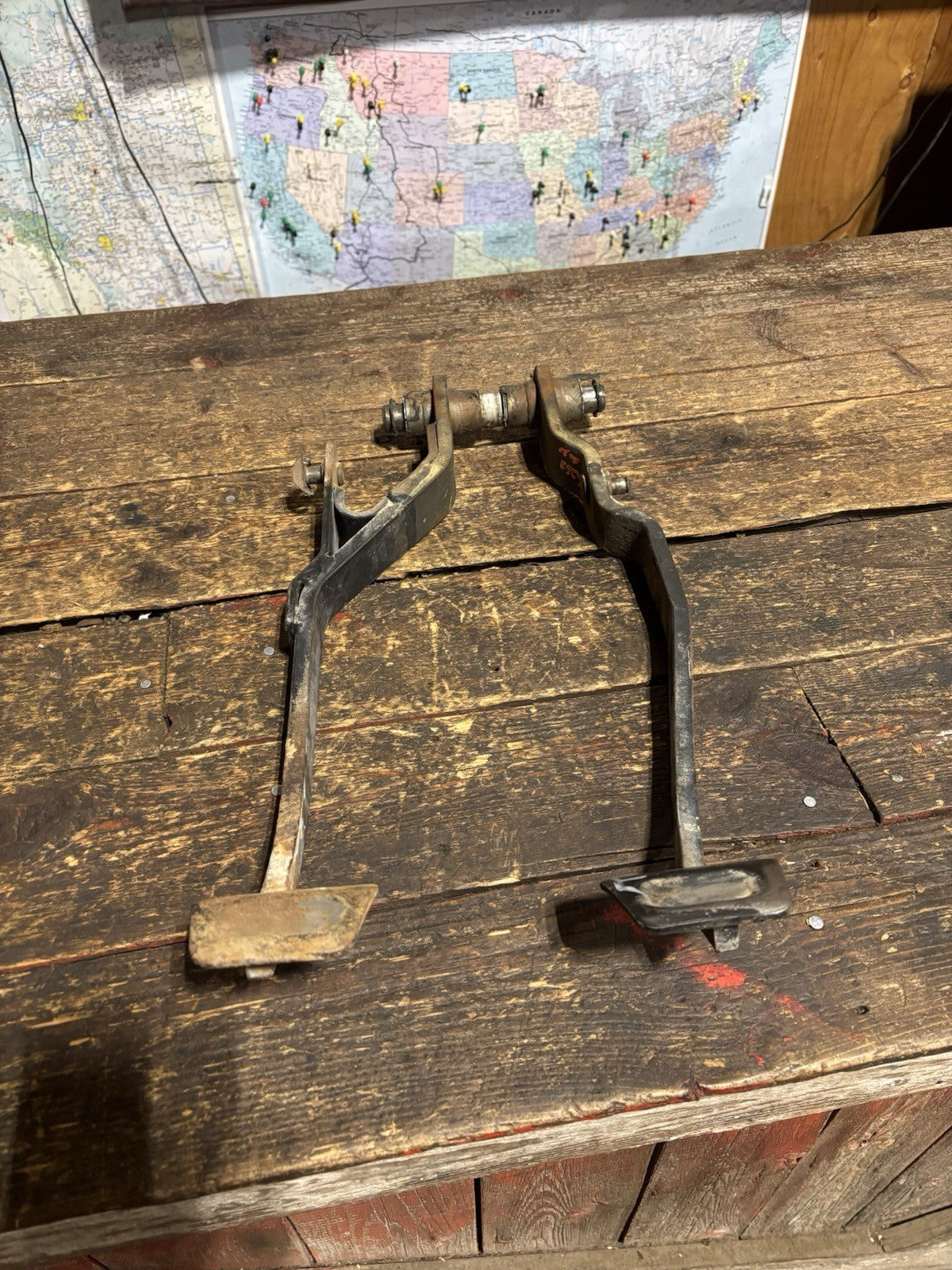 1994-1997 DODGE RAM 1500 2500 3500 CLUTCH &amp; BRAKE PEDAL SET 52009570 / 52078206