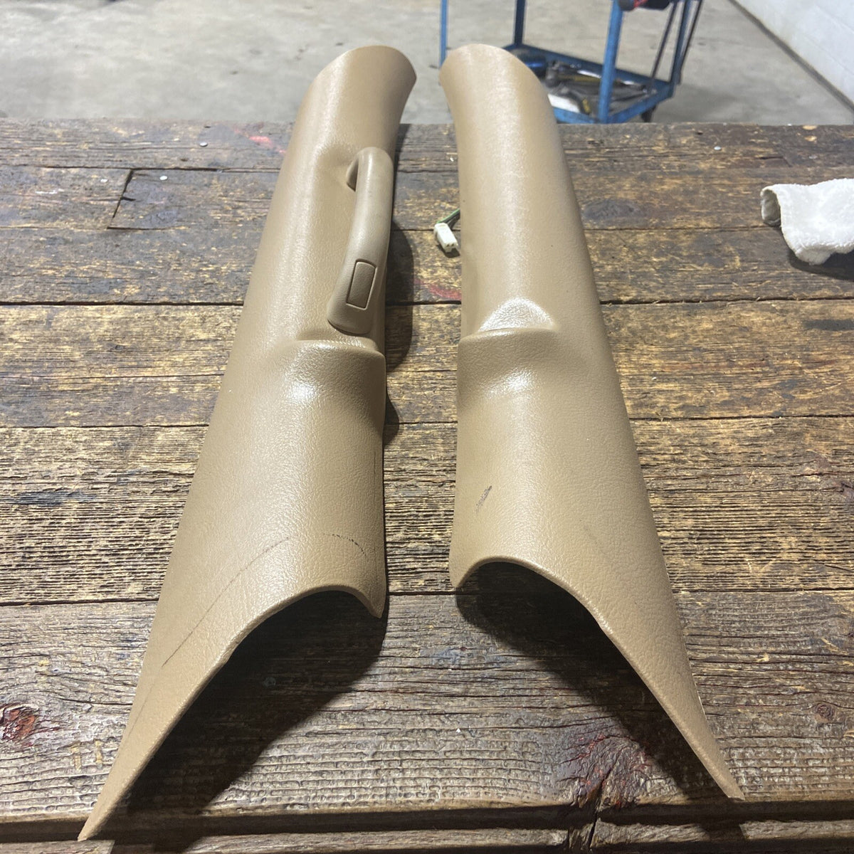 1998 - 2002 DODGE RAM 2500 3500 TAN BROWN OEM A PILLAR SET WITH TWEETER SPEAKERS