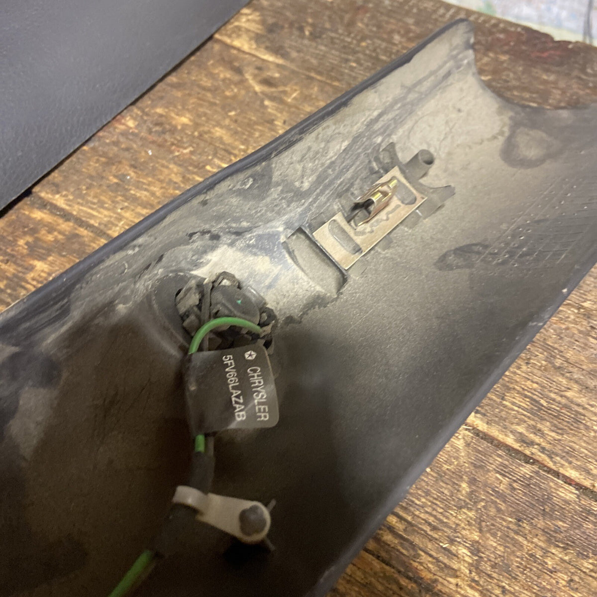 1998-2002 DODGE RAM 2500 3500 SET OF DARK GREY AGATE A PILLAR TRIM WITH SPEAKERS