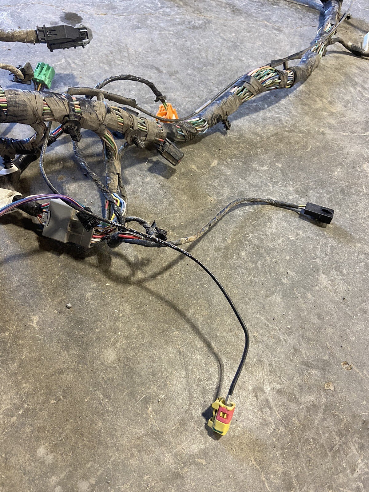 2010 DODGE RAM 2500 3500 CUMMINS LARAMIE AUTOMATI DASH WIRING HARNESS 68047007AD