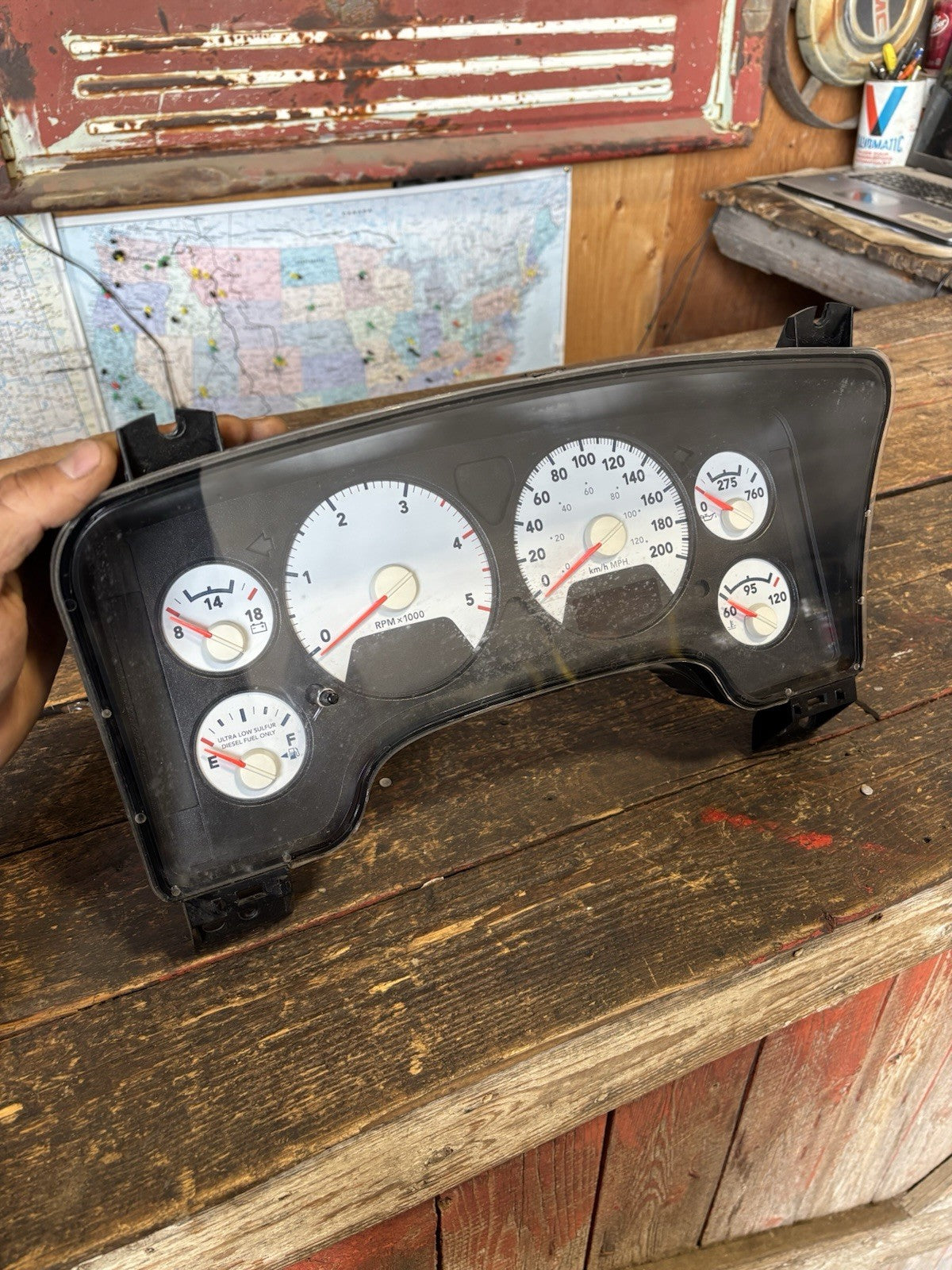 2008 DODGE RAM 2500 3500 6.7L CUMMINS GAUGE CLUSTER 250,000KMS P 05172095af