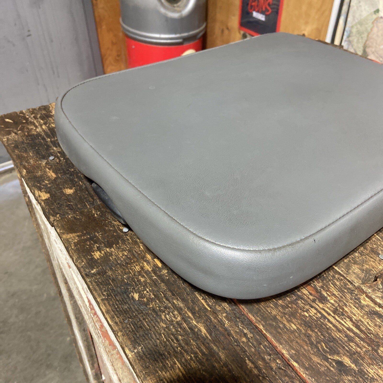 2006 - 2009 DODGE RAM 1500 2500 3500 CUMMINS CENTER CONSOLE LID GREY