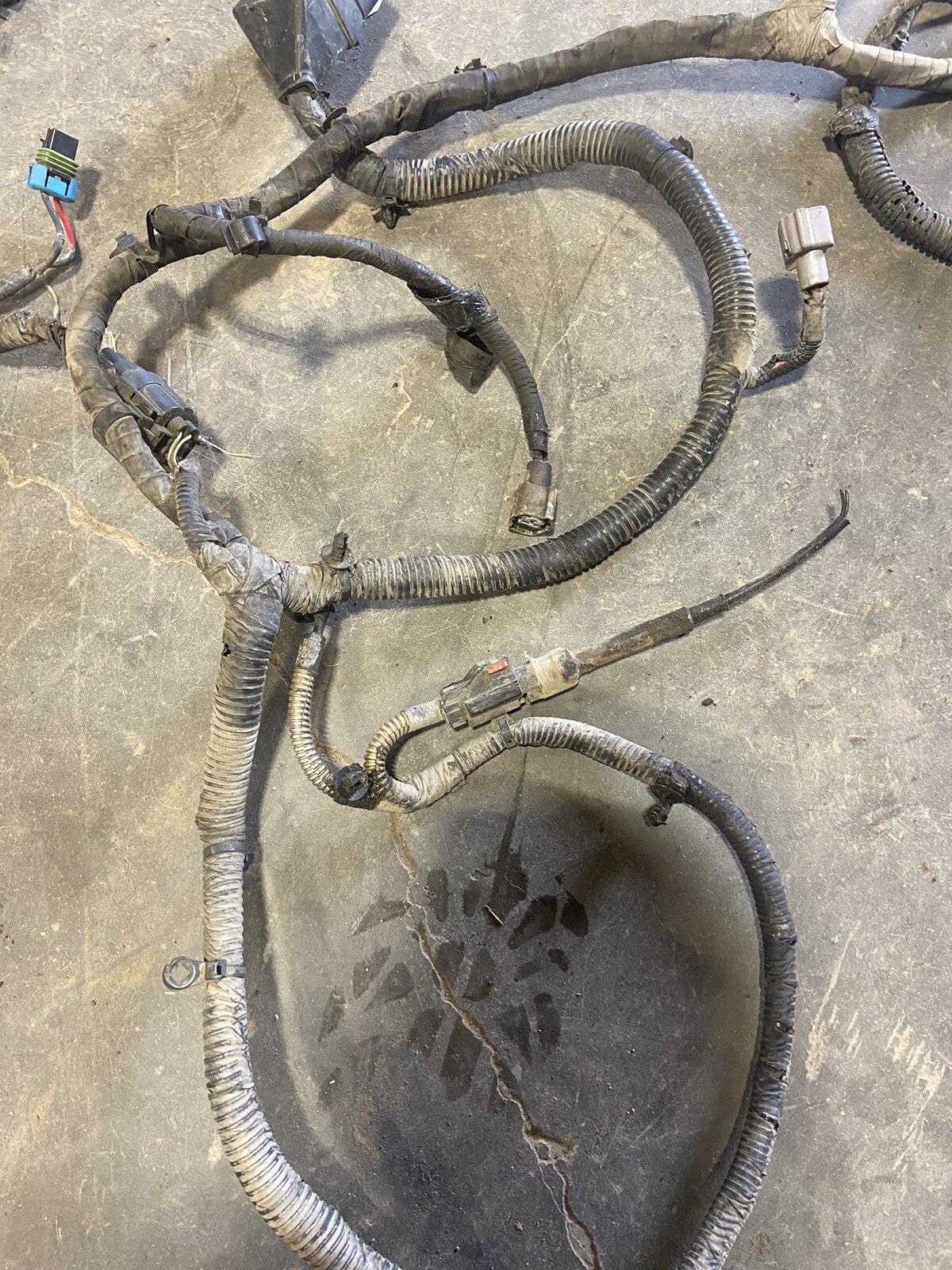 2012 RAM 6.7L CUMMINS COMPLETE MANUAL TRANS ENGINE HARNESS 68085412AF , 5291102