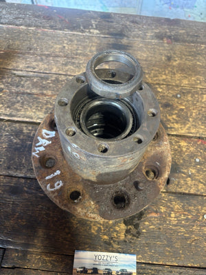 1989 - 1993 1ST GEN DODGE RAM 350 REAR DUALLY DUAL REAR WHEEL DANA 70 HUB