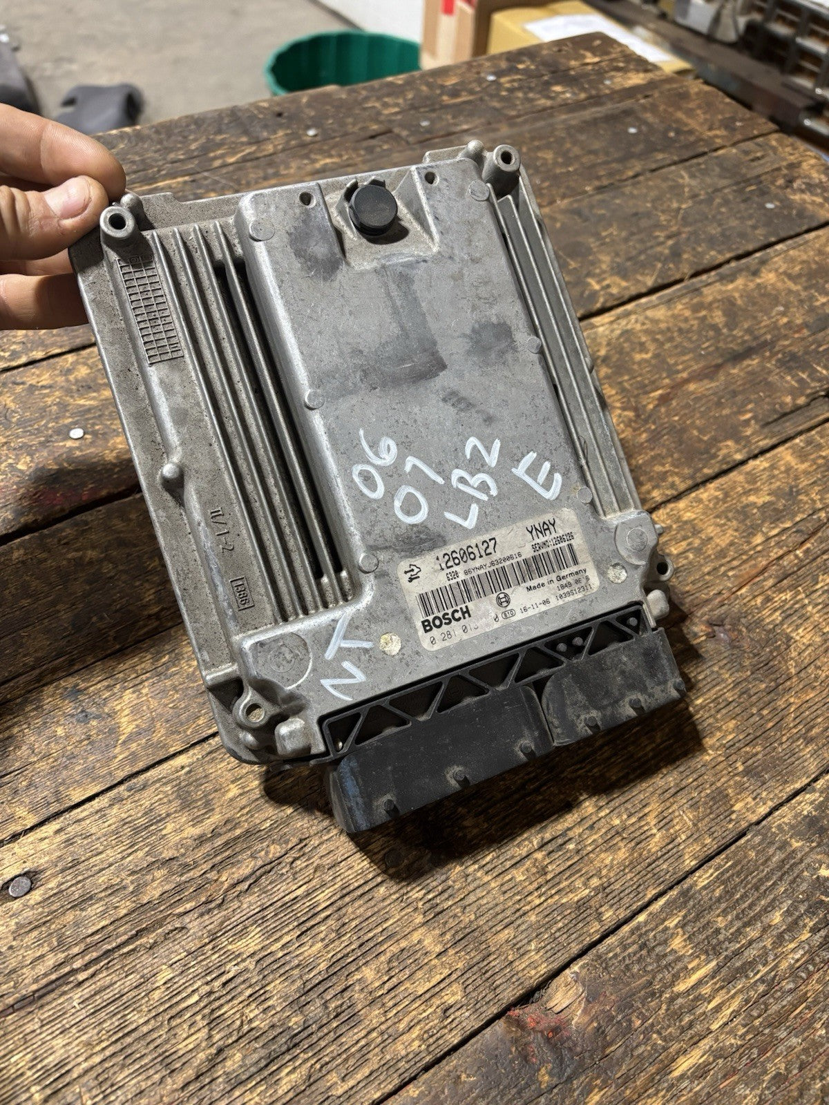 2006 2007 GMC SIERRA 2500 3500 6.6 LBZ DIESEL AUTO 4X4 ECM ECU COMPUTER 12606127