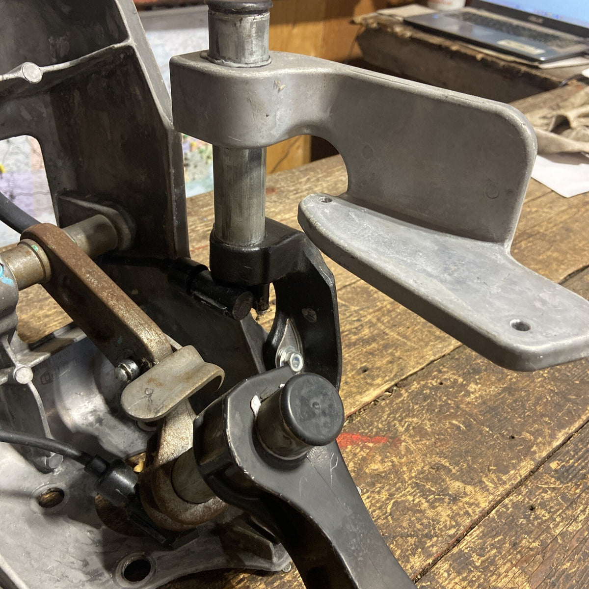 2004 - 2009 DODGE RAM 2500 3500 AUTO BRAKE / THROTTLE PEDALS SET POWER ADJUST