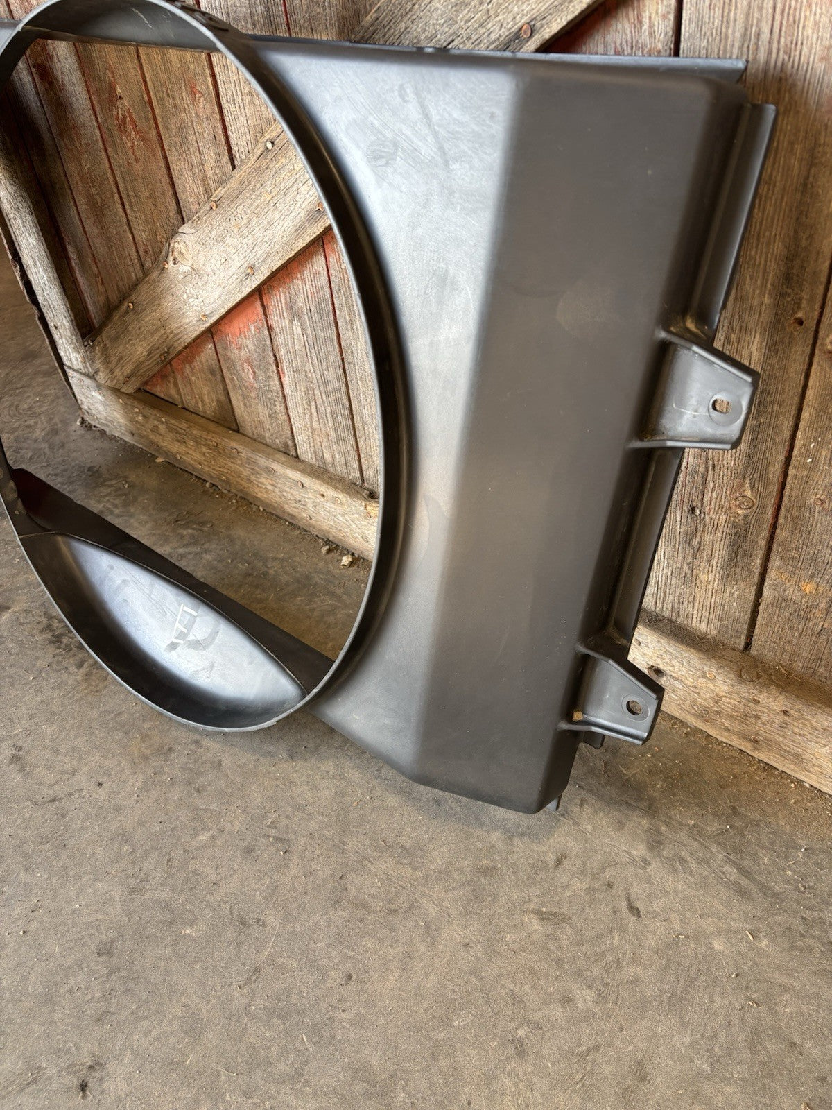 OEM 1994 - 2002 DODGE RAM 2500 3500 V10 8.0L FAN RADIATOR RAD SHROUD 52006486