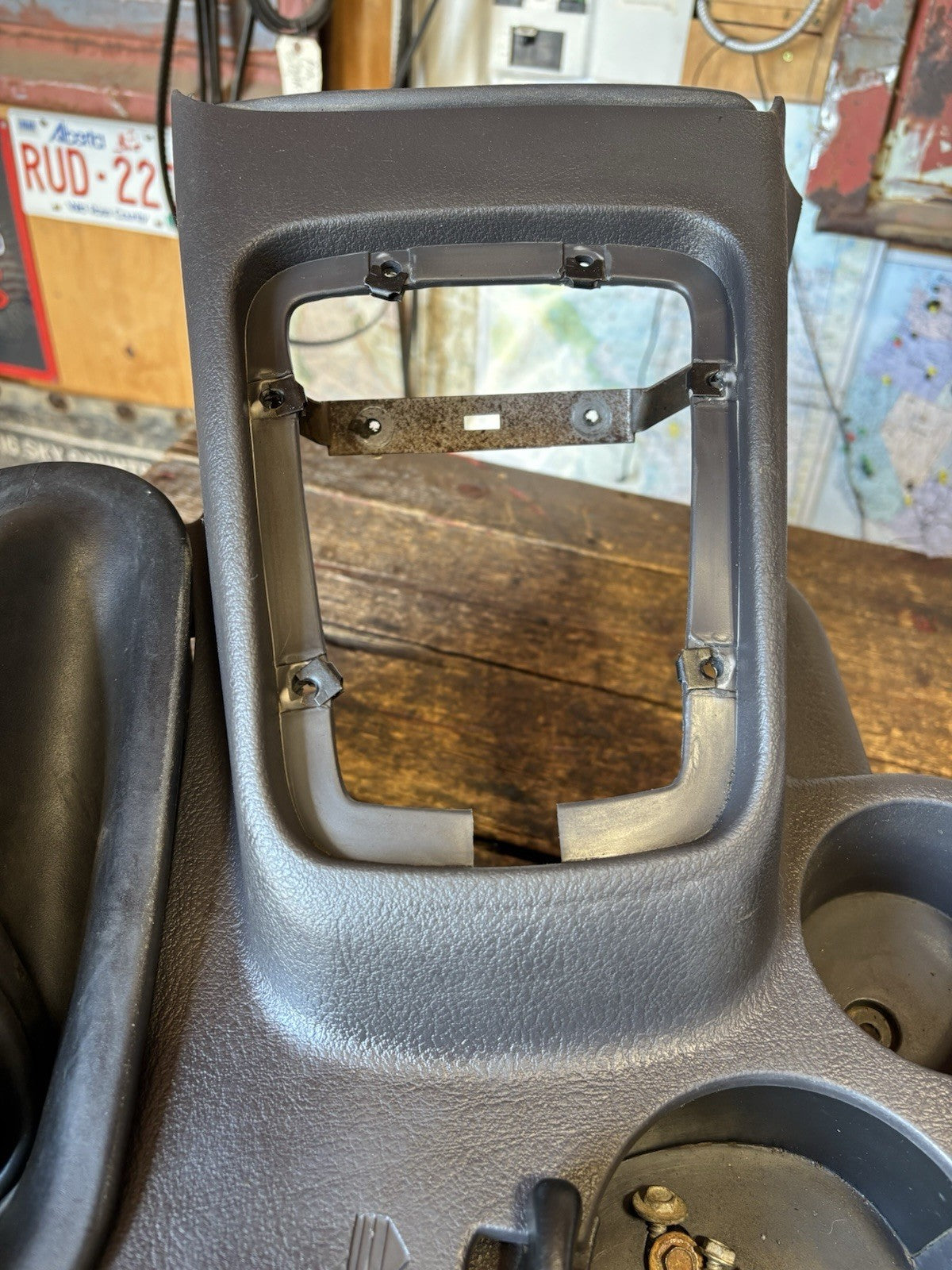 1998-2002 DODGE RAM 2500 3500 SHIFTER SURROUND CONSOLE CUPHOLDER BOOTS DARK GREY