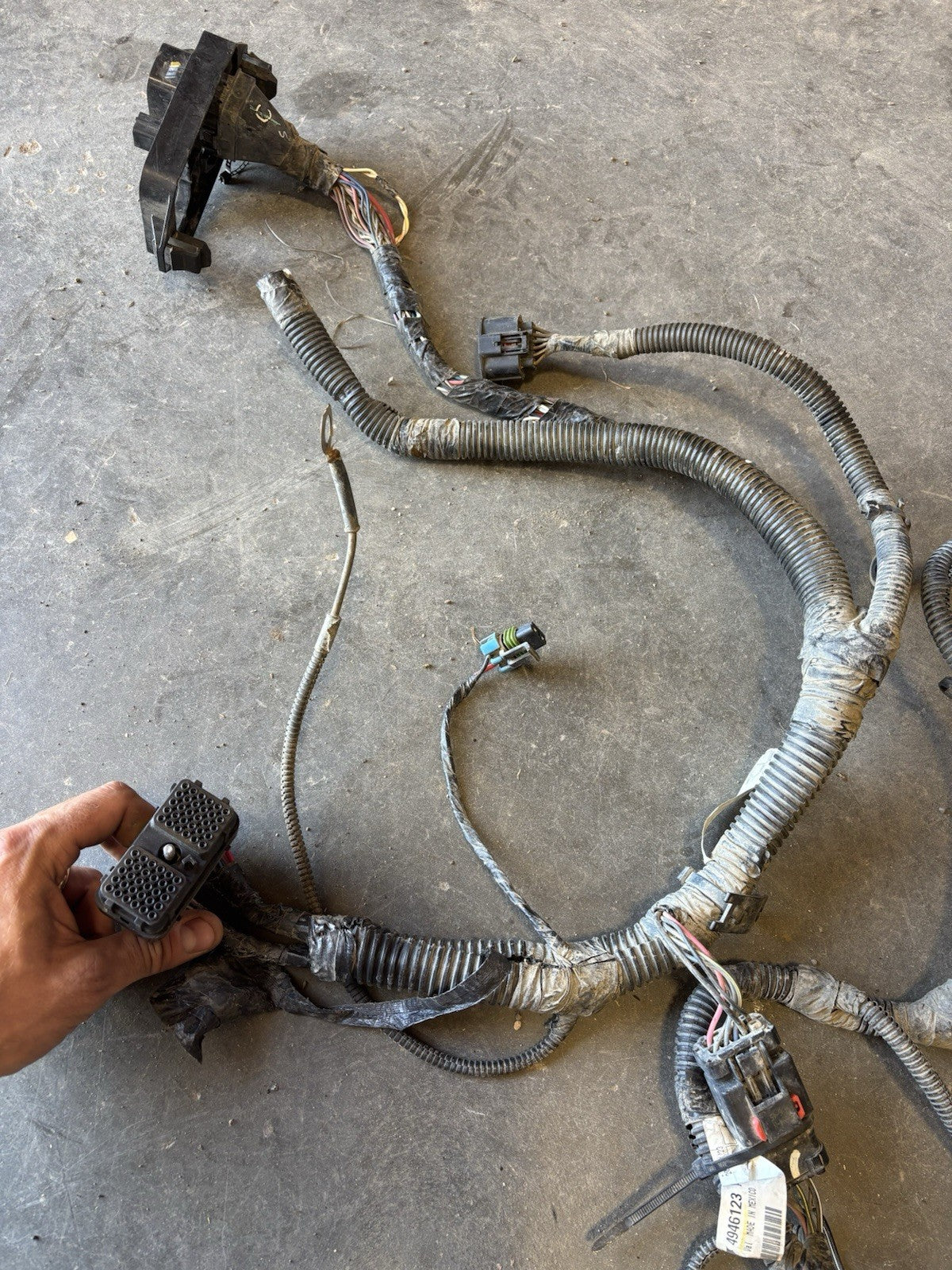 2007 .5 DODGE RAM 6.7L AUTOMATIC COMPLETE ENGINE HARNESS PN 4946123 4946123