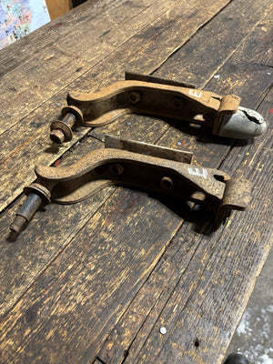 89-93 DODGE RAM 250/350 1ST GEN 4X4 FRONT DANA 60 SHOCK BRACKET MOUNTS