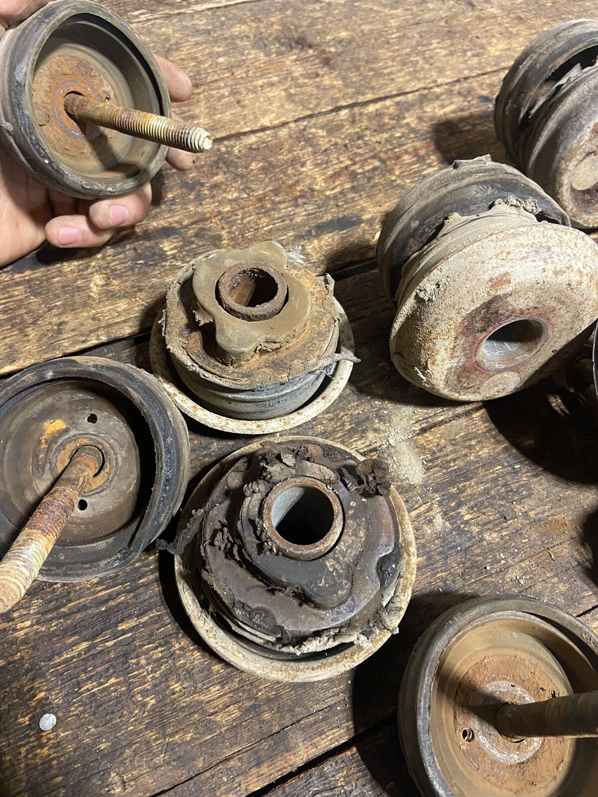 2003 - 2009 Dodge Ram 1500 2500 3500 Cab Mount Set With Bolts