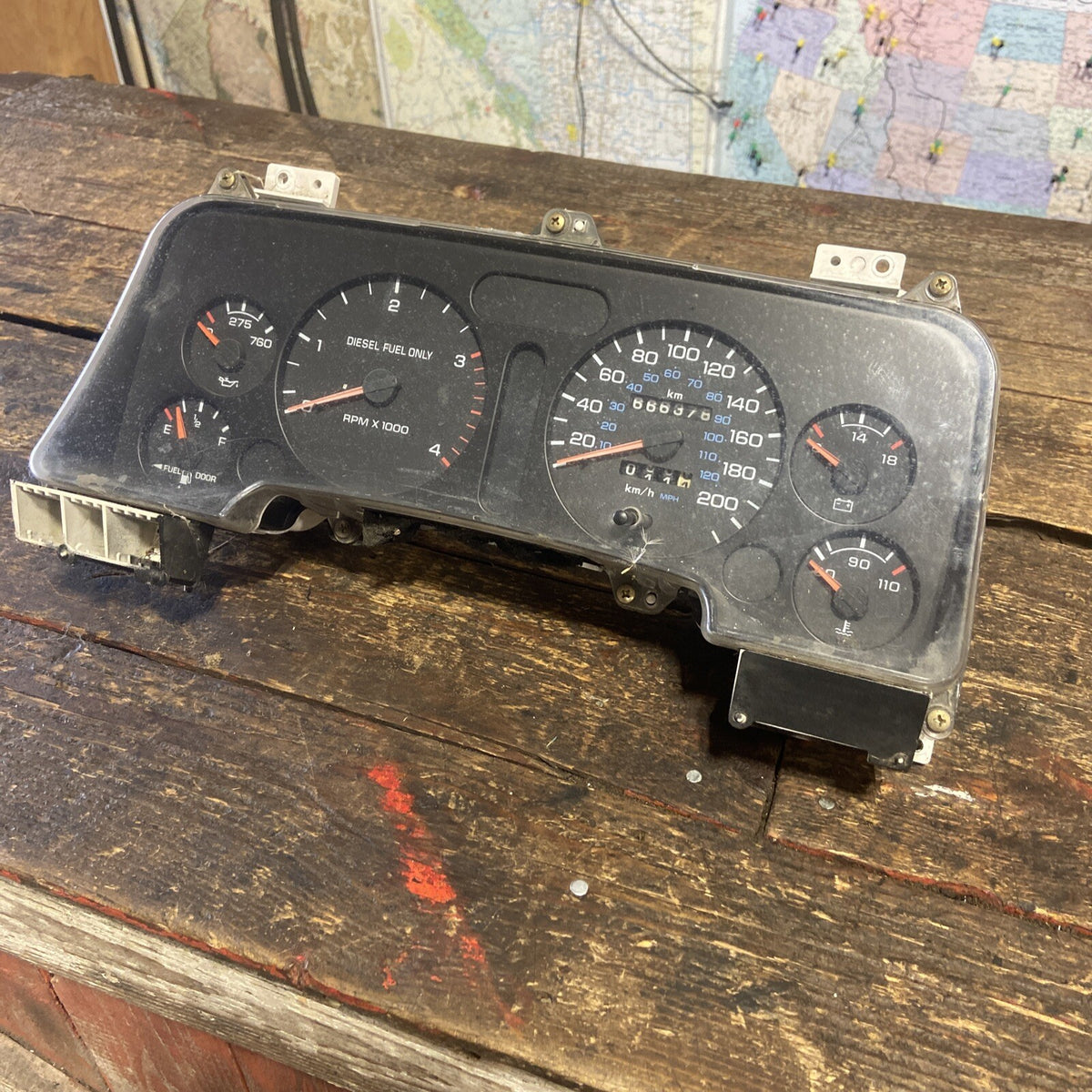 1994 - 1997 DODGE RAM 2500 3500 CUMMINS INSTRUMENT GAUGE CLUSTER 666KMS 56021725