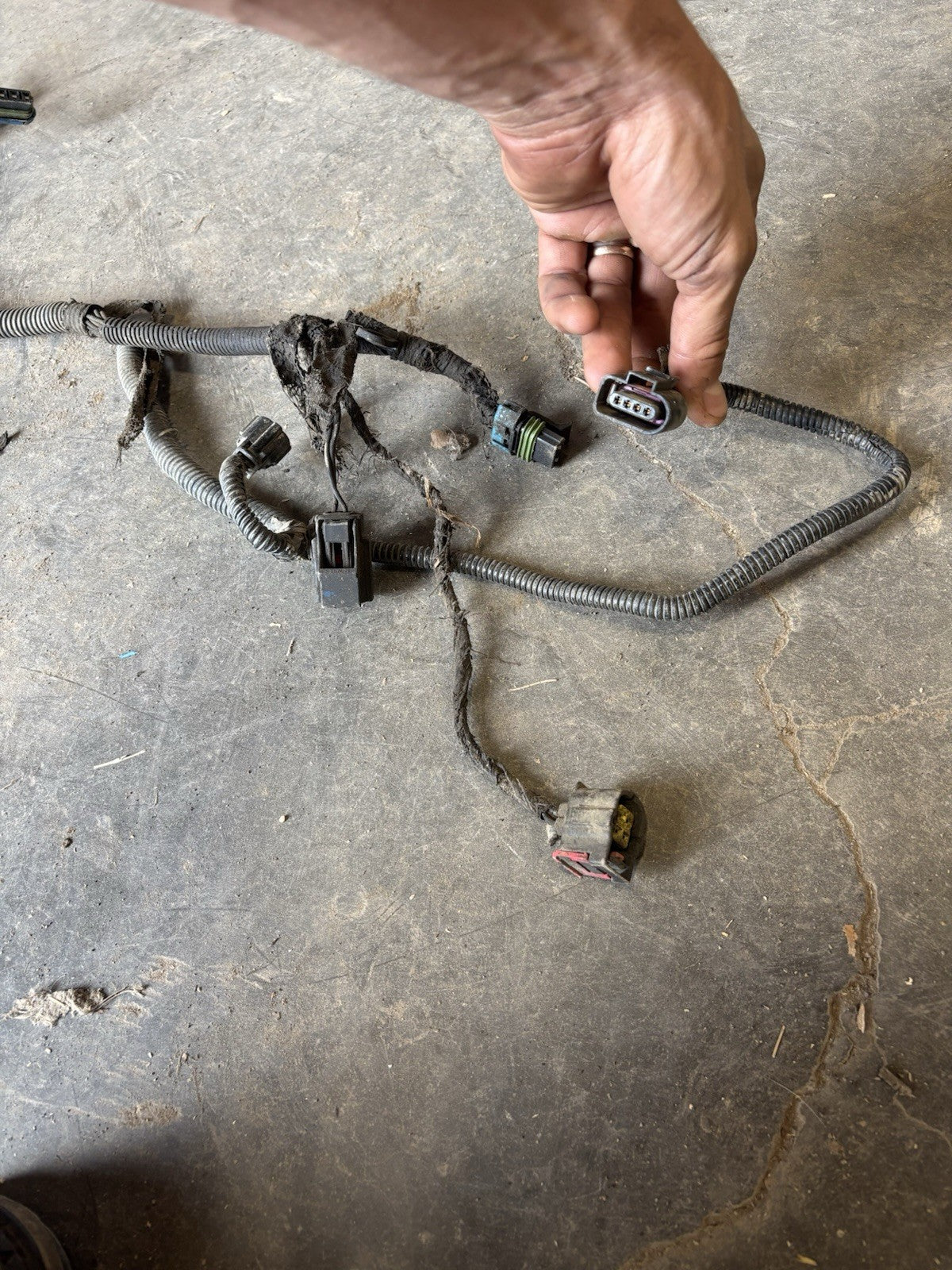 2006 DODGE RAM 2500 3500 5.9L CUMMINS AUTOMATIC ENGINE HARNESS 3977191, 3977190